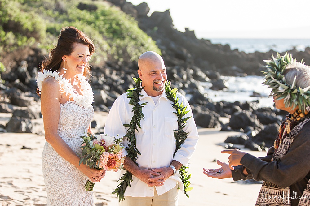 hawaii beach wedding ceremony 