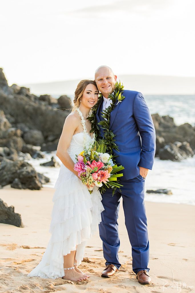 Hawaii bride and groom on the beach