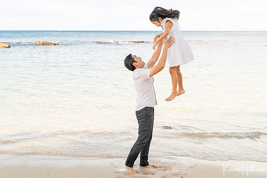 Oahu family portraits - Father and daughter
