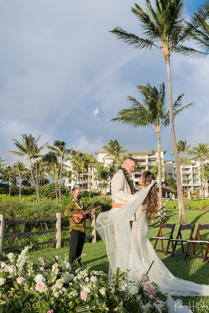hawaii wedding rainbow