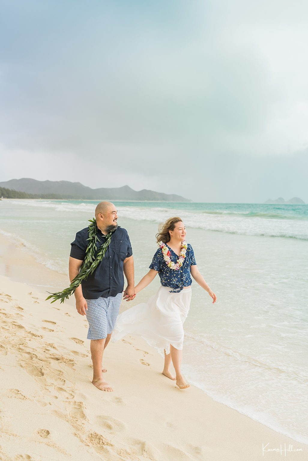 All on the Sand - The Inae Family's Oahu Beach Portraits