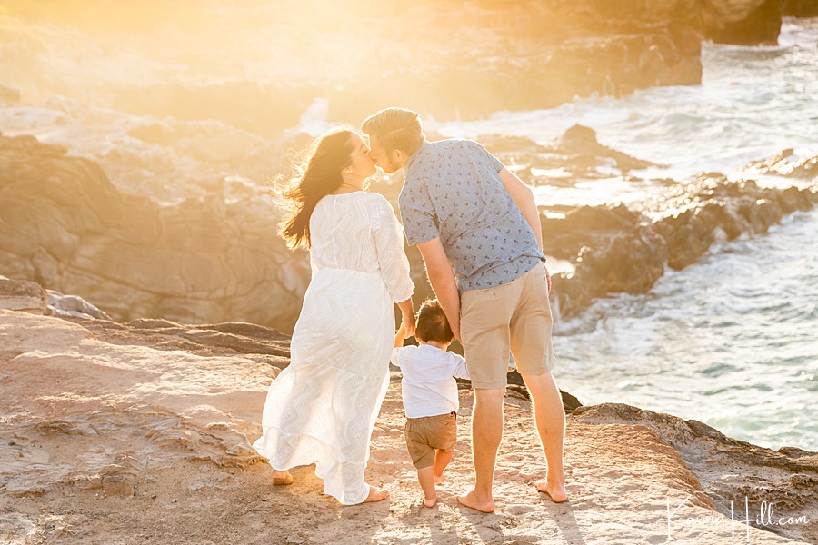 family sunset portraits in Maui
