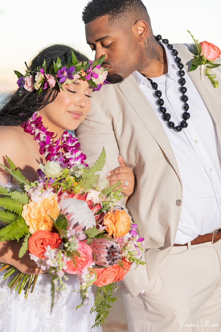 best wedding photographers in hawaii