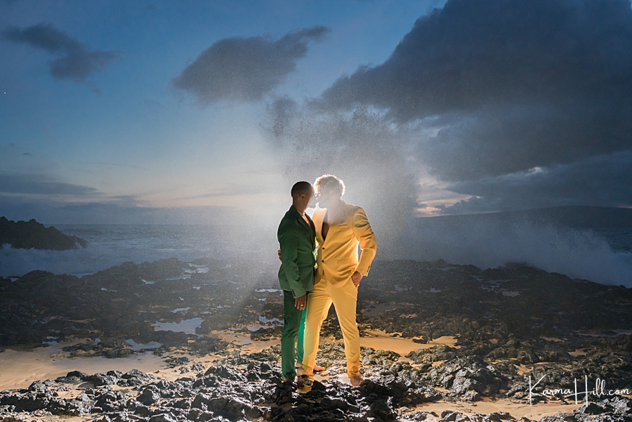 couples sunset portraits in maui