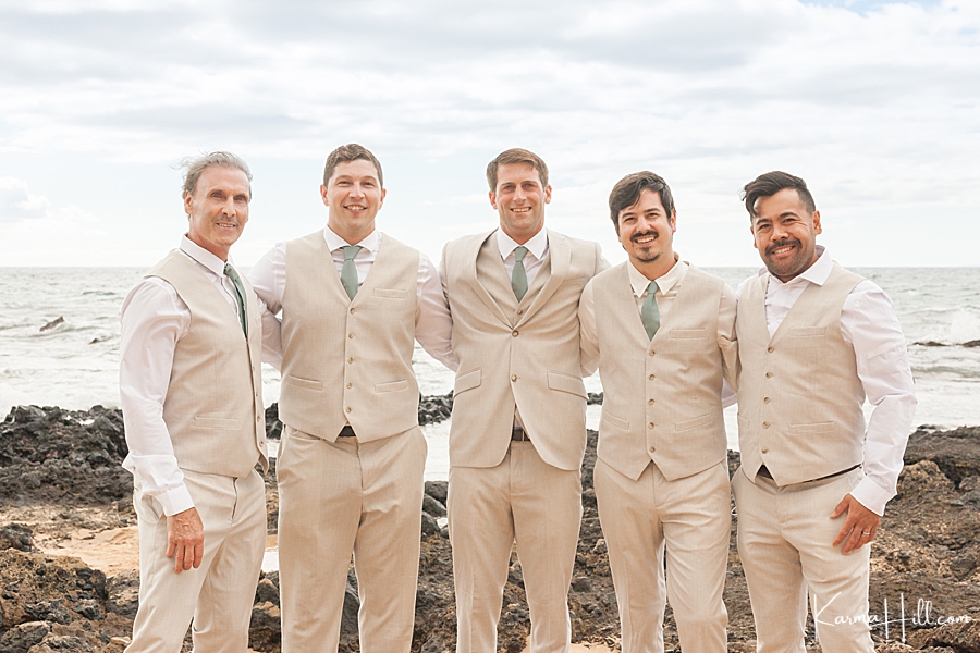 best maui wedding outfit for groom