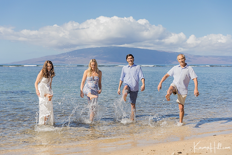 family beach photographers Maui, HI
