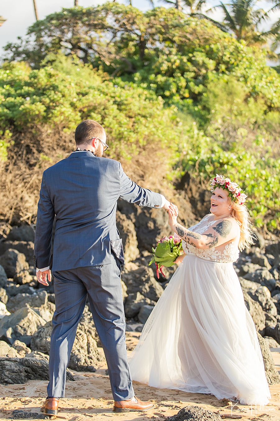 best beaches for wedding pictures on maui