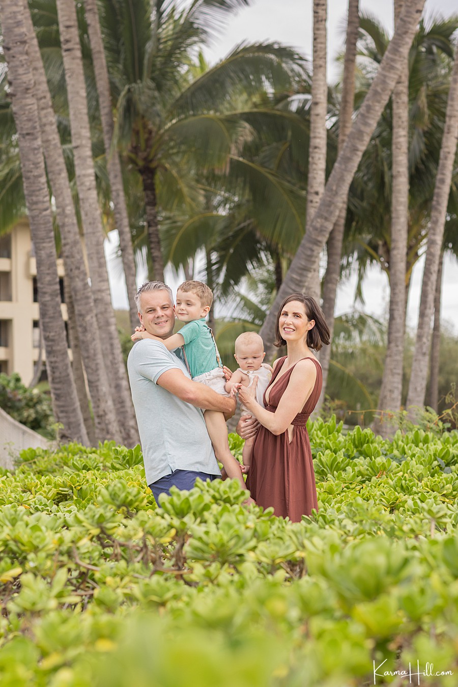 family photos in Kauai Hawaii
