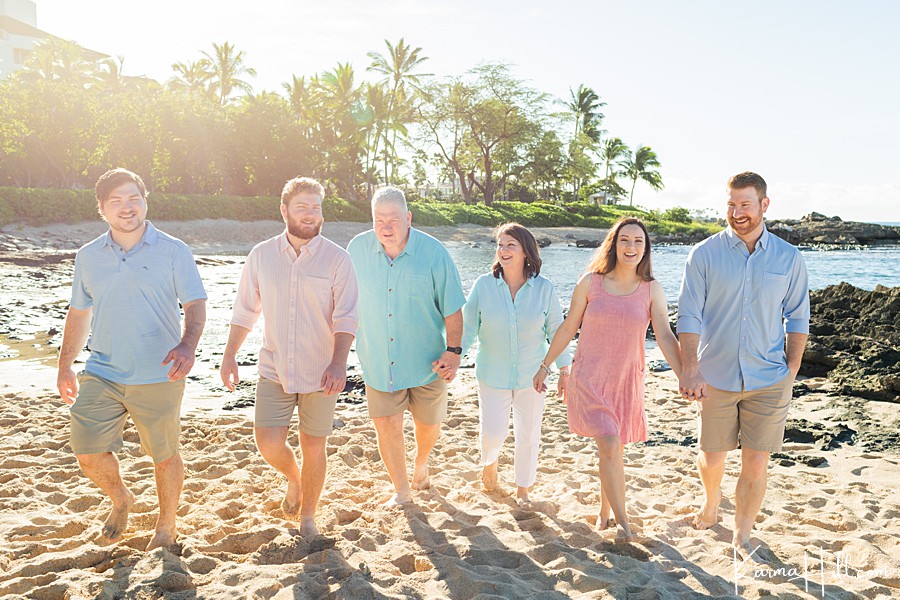 morning family beach portraits hawaii