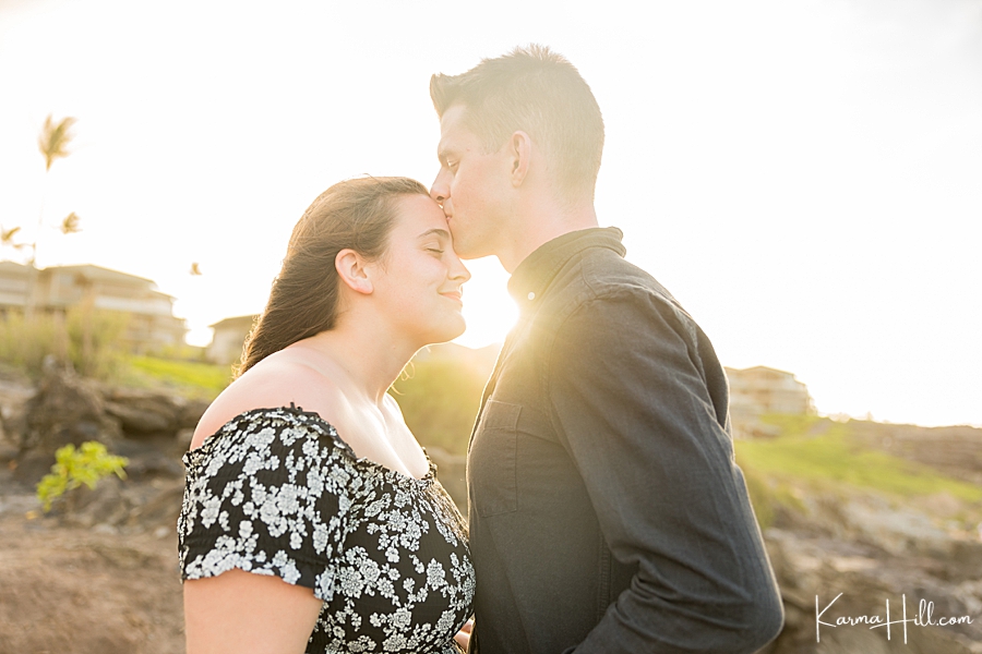 sunset couples portraits in Hawaii