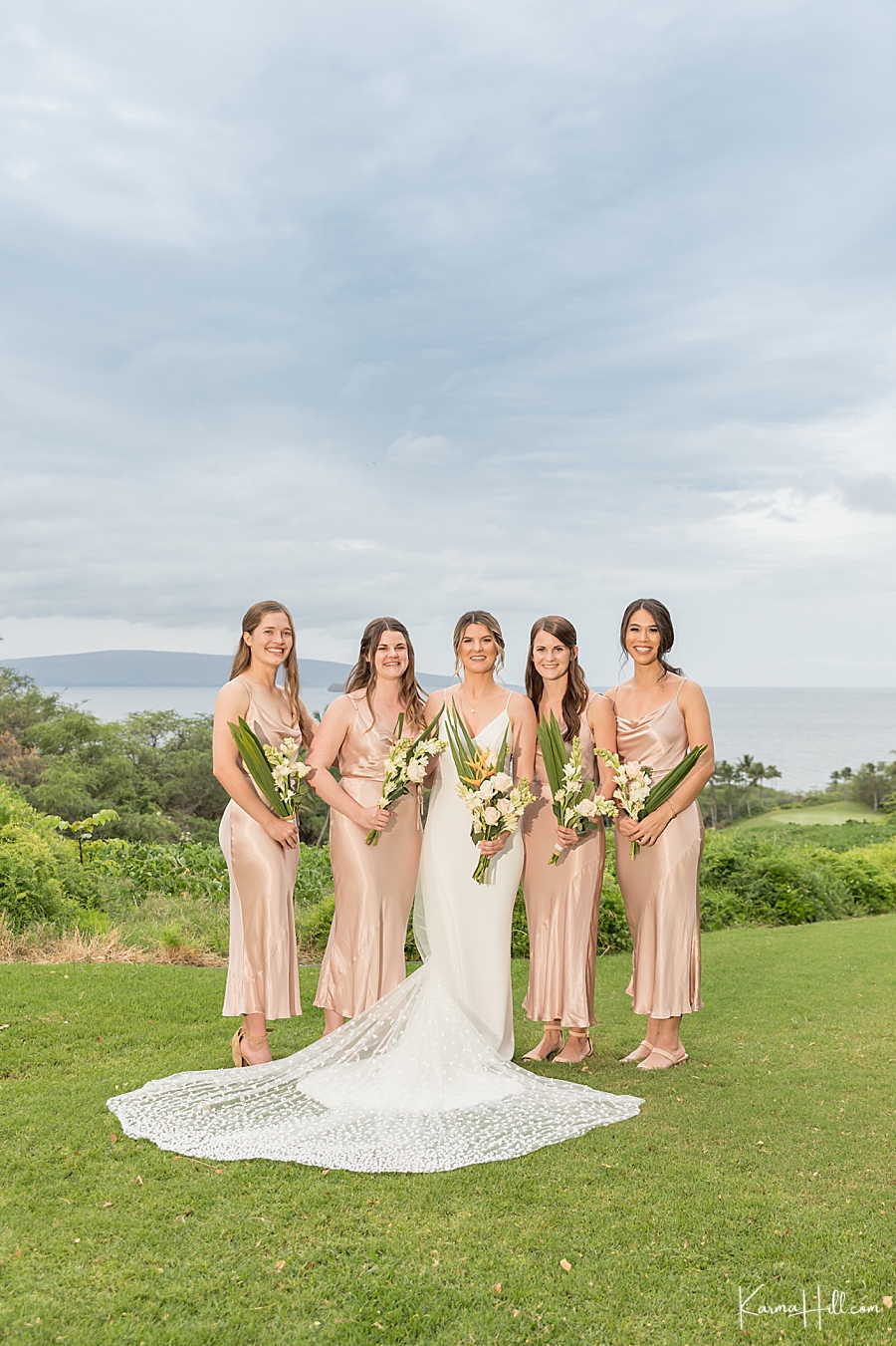 bride and bridesmaids photography