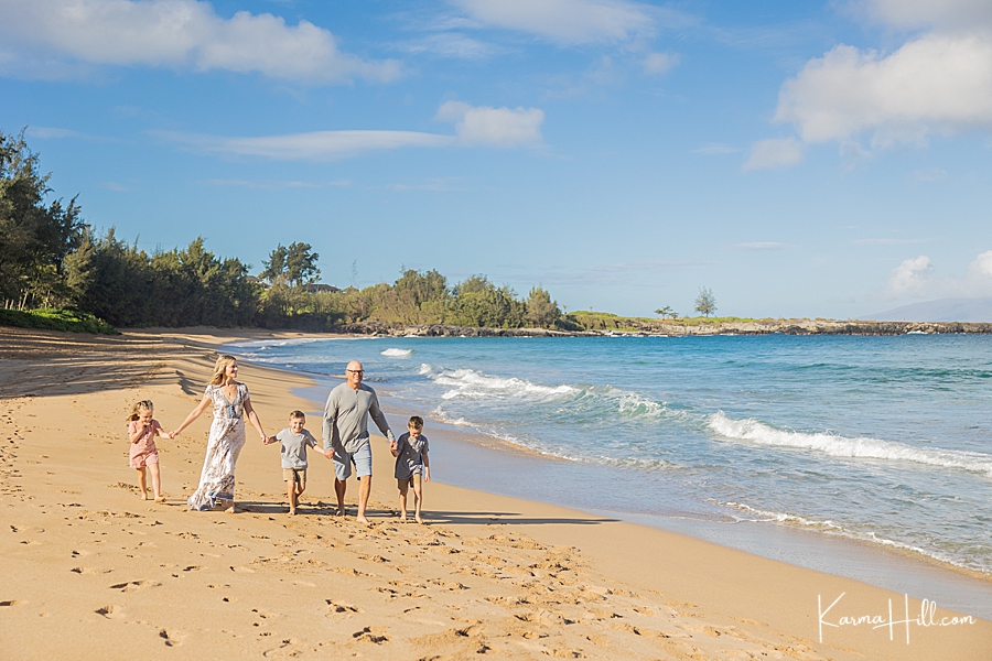 family photos on the beach in maui