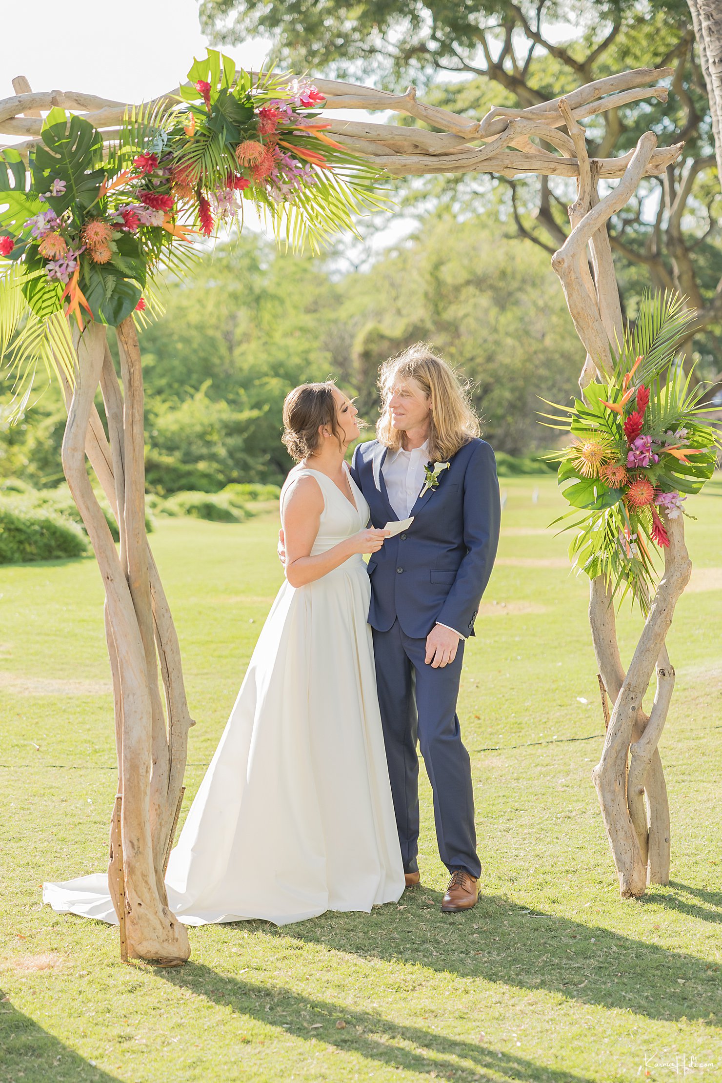 hawaii venue wedding ceremony photographers