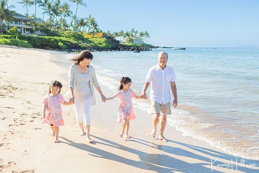 Hawaii Family Photographers on Beach