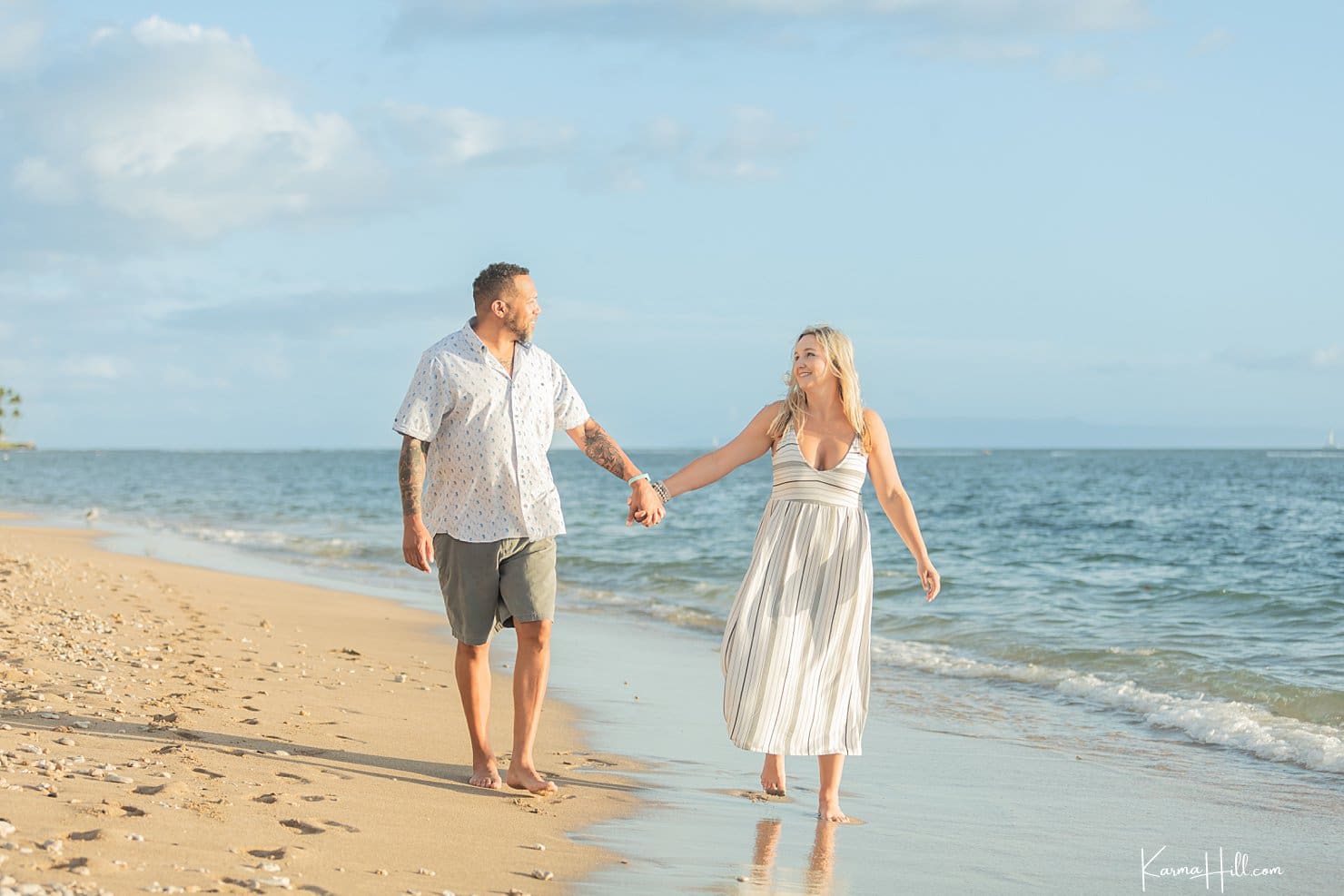 A Remarkable Anniversary - Okane-Roney's Maui Family Portraits