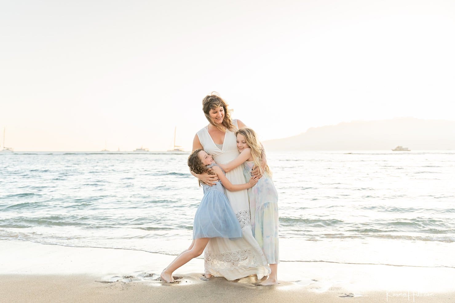 A Remarkable Anniversary - Okane-Roney's Maui Family Portraits