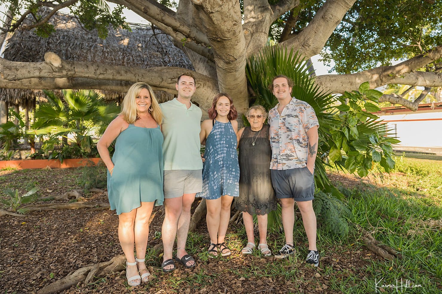 A Getaway We'll Treasure Boyd Family's Maui Beach Portraits