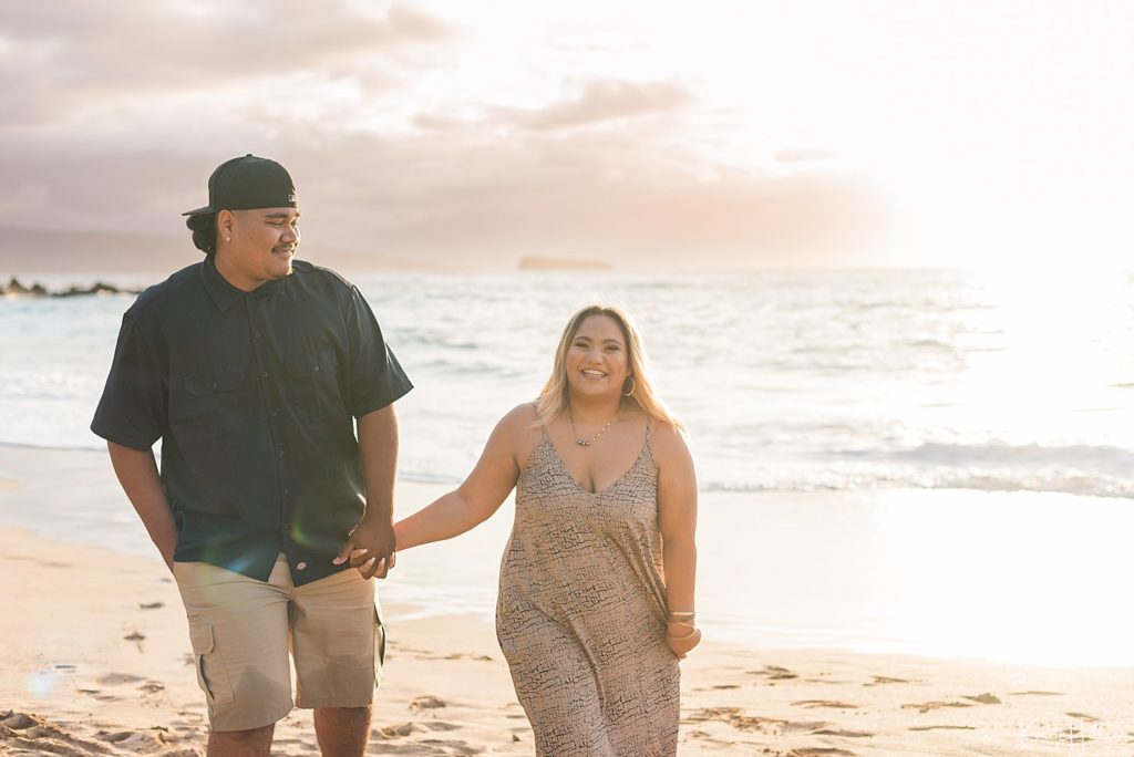 sunset Maui couples photos