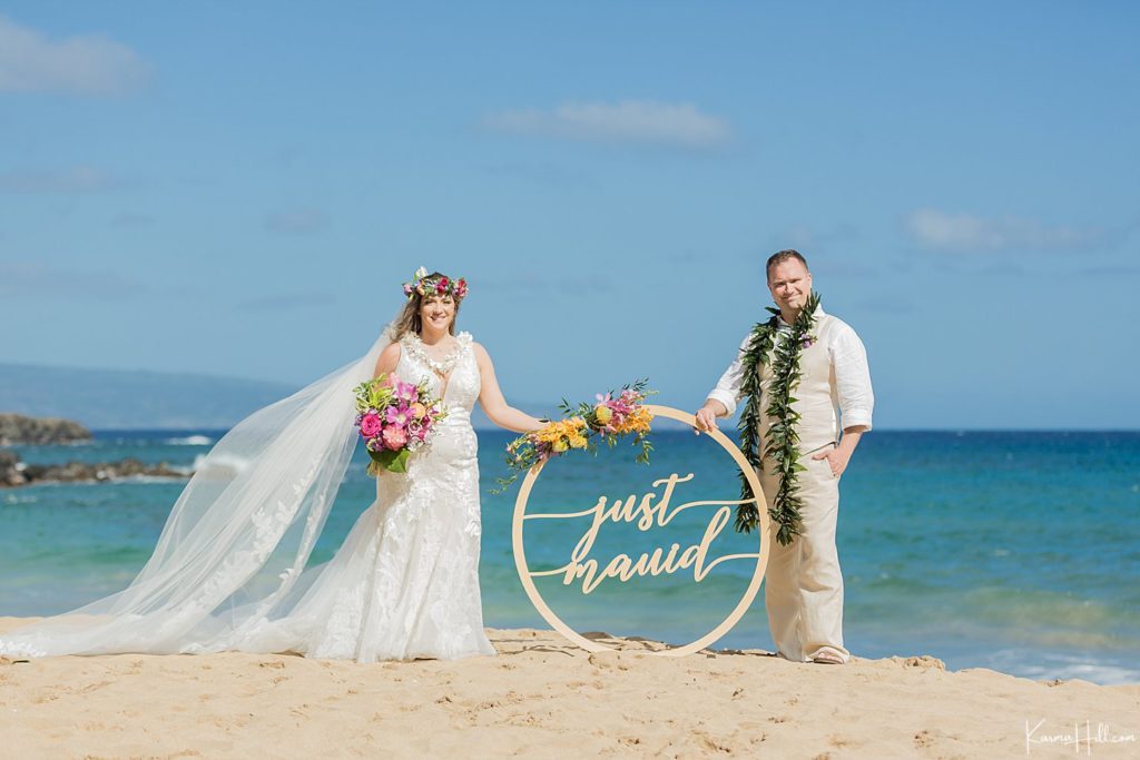 bride and groom at maui beach wedding