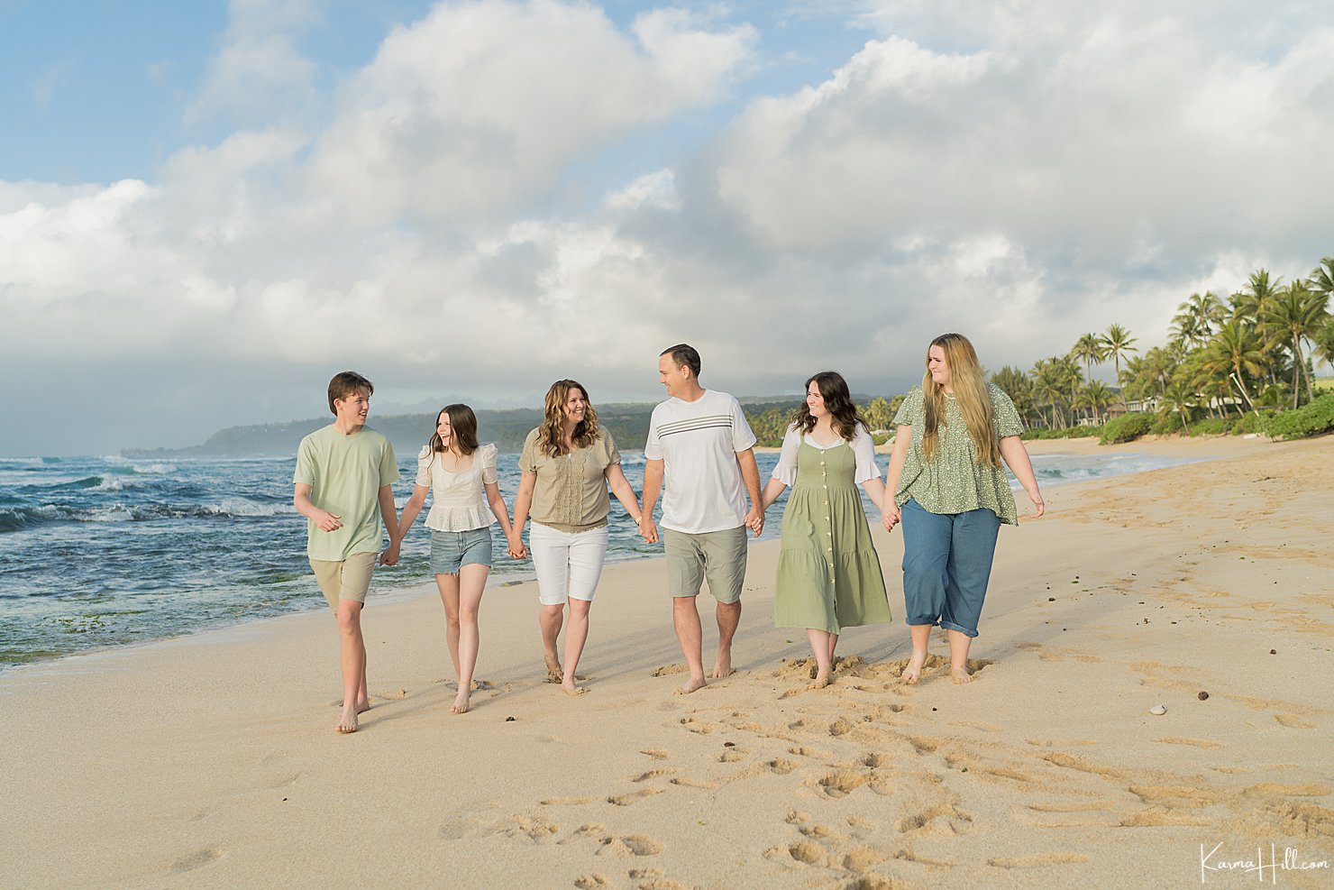 Feeling Green - Moyes' Family Portraits in Oahu