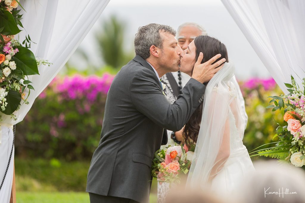 hawaii venue wedding ceremony photographers