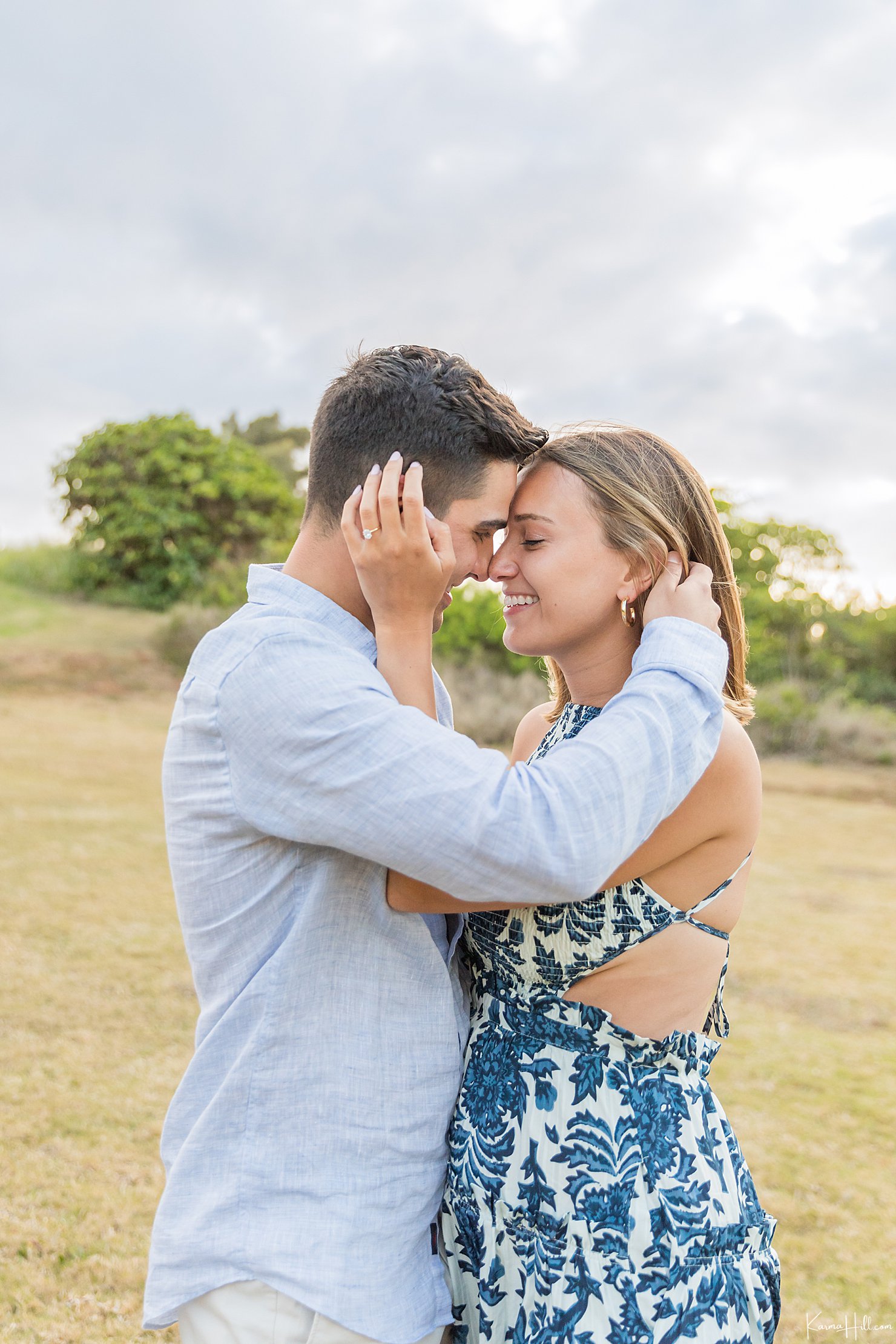 engagement photographer in Maui