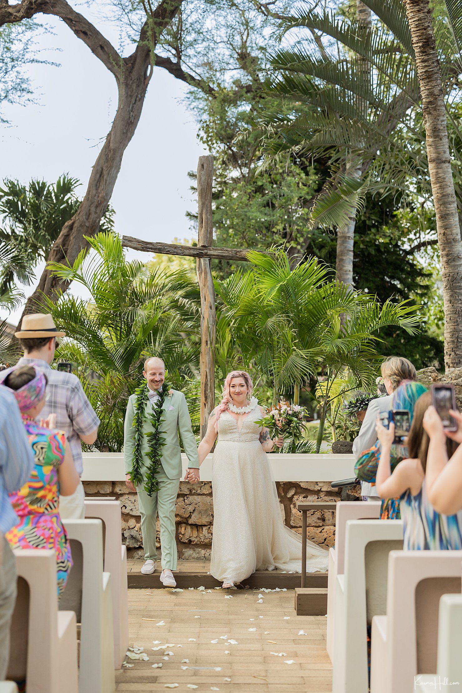 rustic hawaiian ruins maui wedding