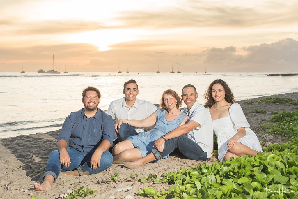 sunset family photographer in Maui