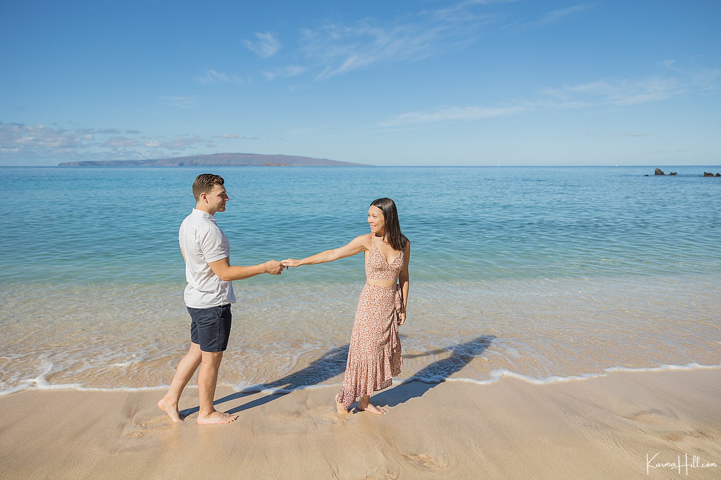 Maui proposal photographer on the beach