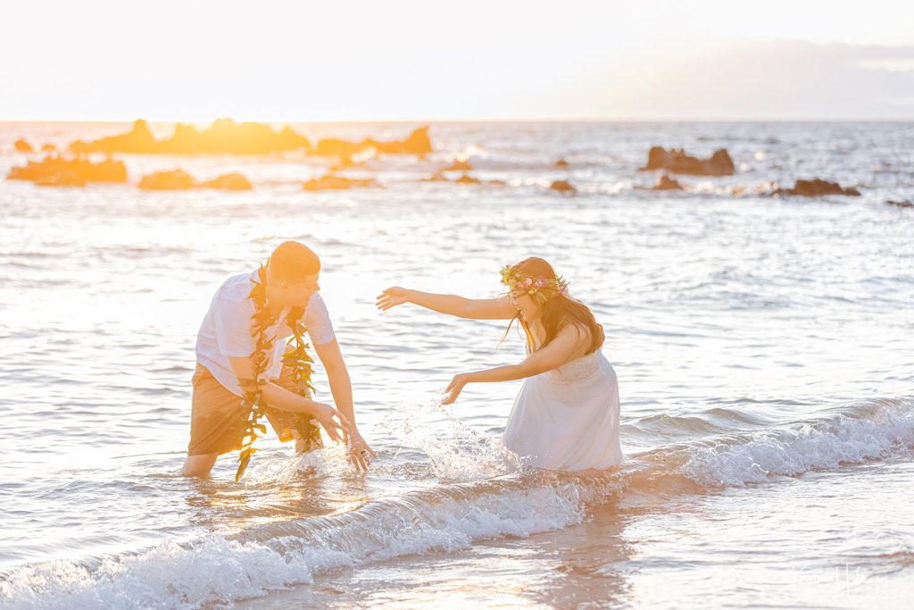 Maui Honeymoon Photographer on the beach