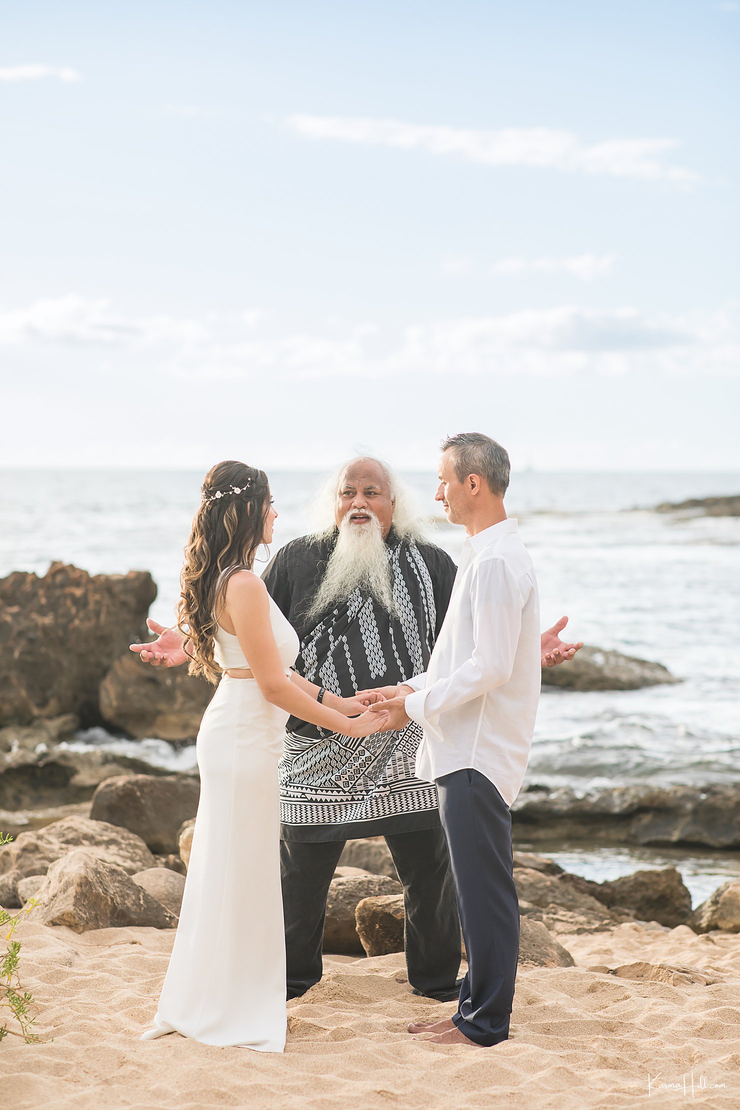 Oahu Wedding Photography by Karma Hill Photography