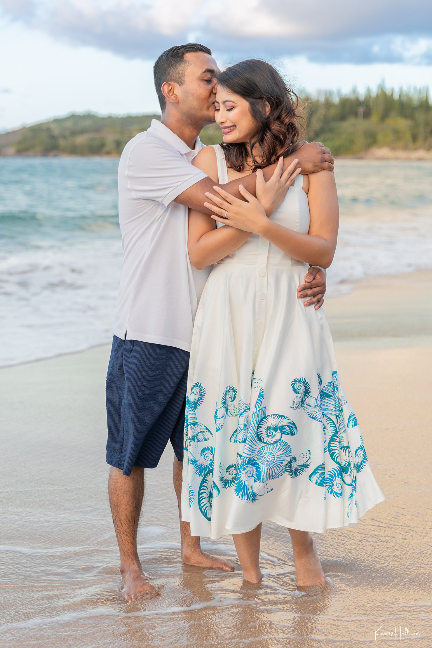 Maui Couples Photography by Karma Hill Photography