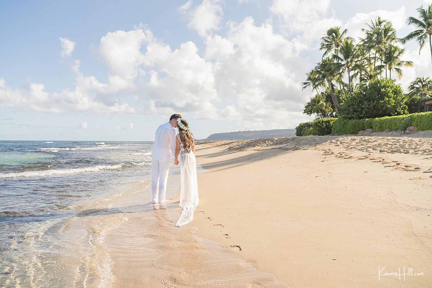 Glamorous By Nature - Jacob & Chanel's Oahu Honeymoon Photography