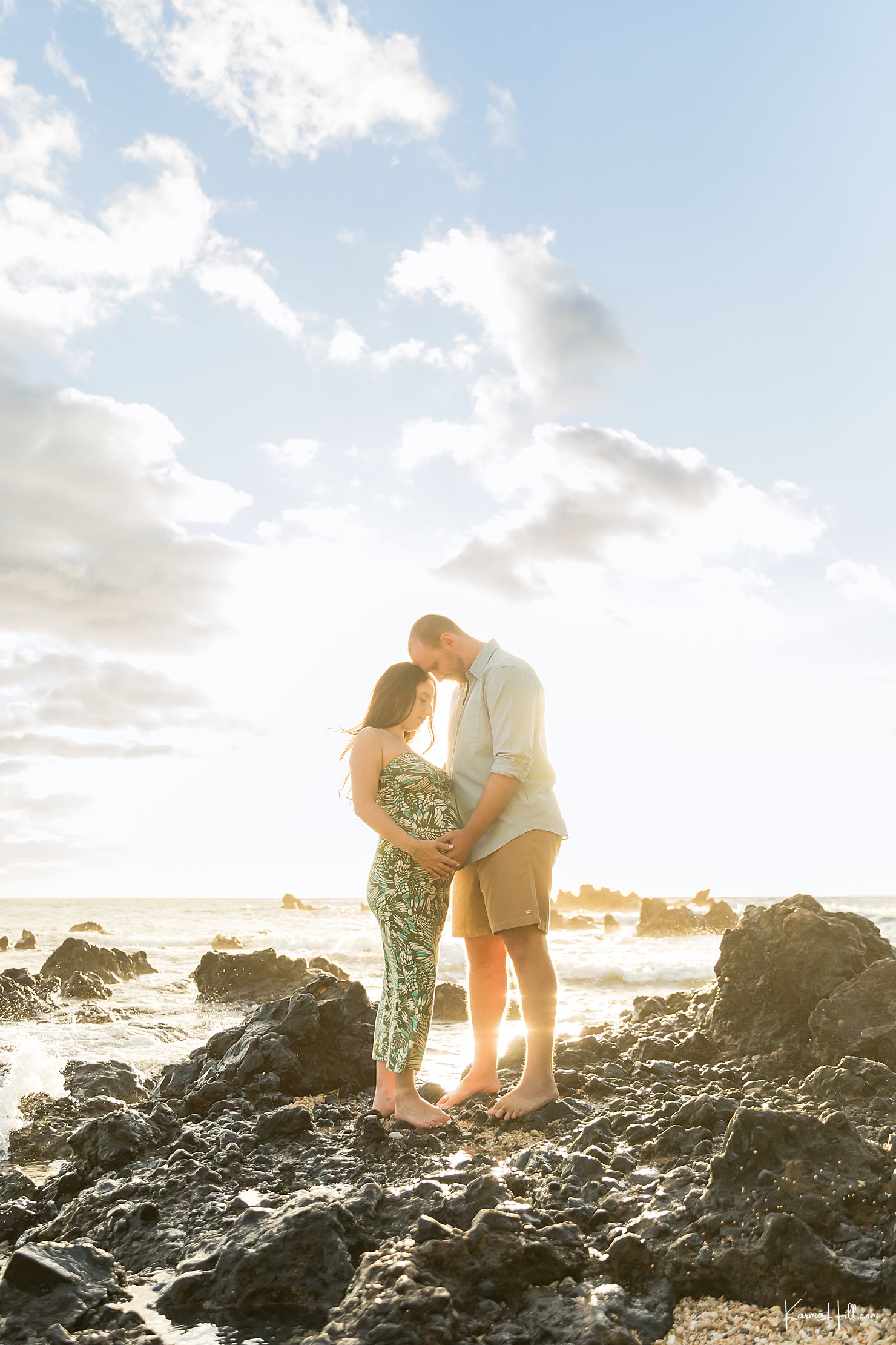 Maternity and proposal photographer Maui