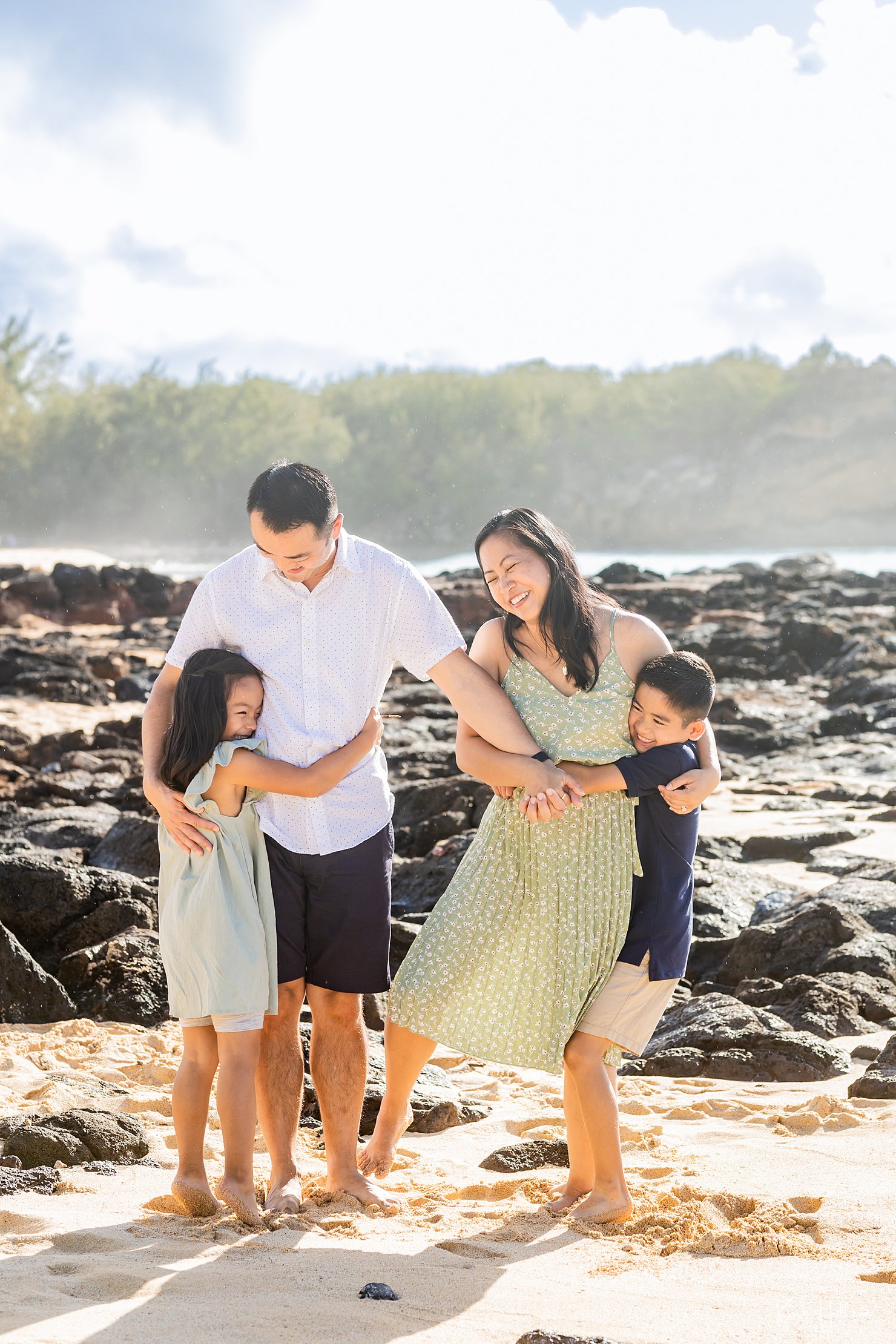 happy family in kauai