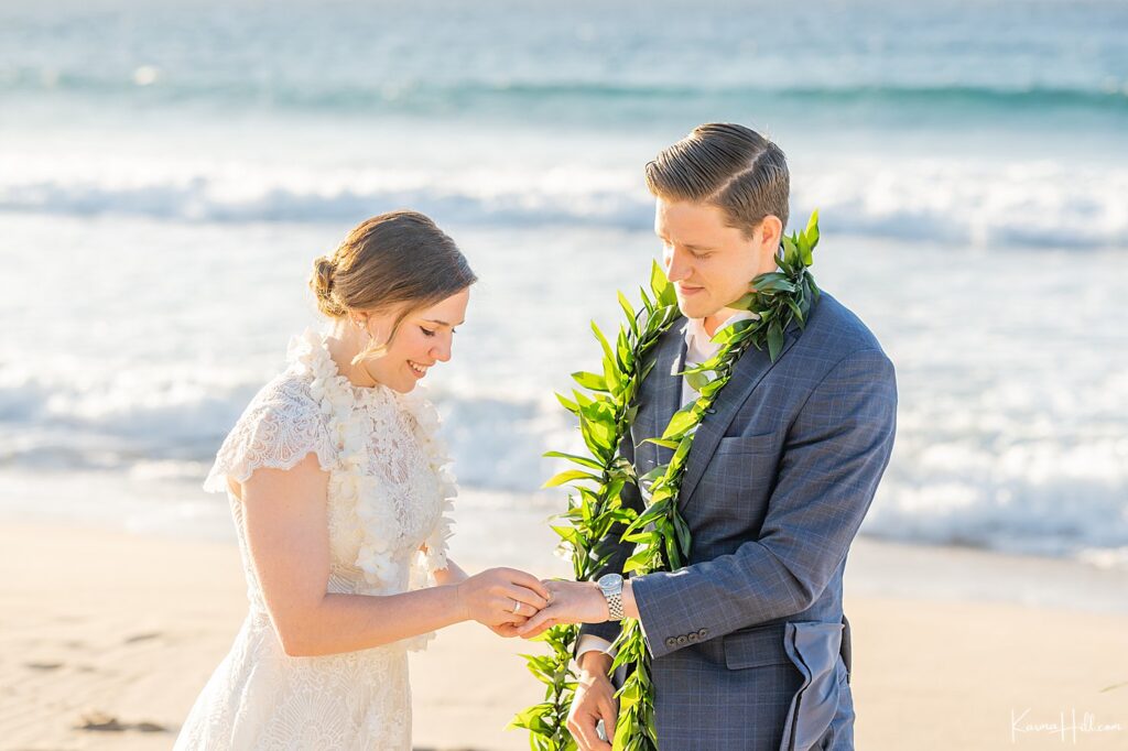 Maui elopement photographer - ring exchange