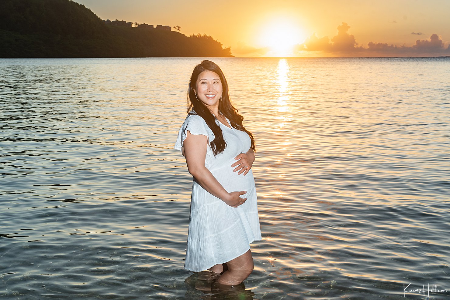 kauai maternity portrait 
