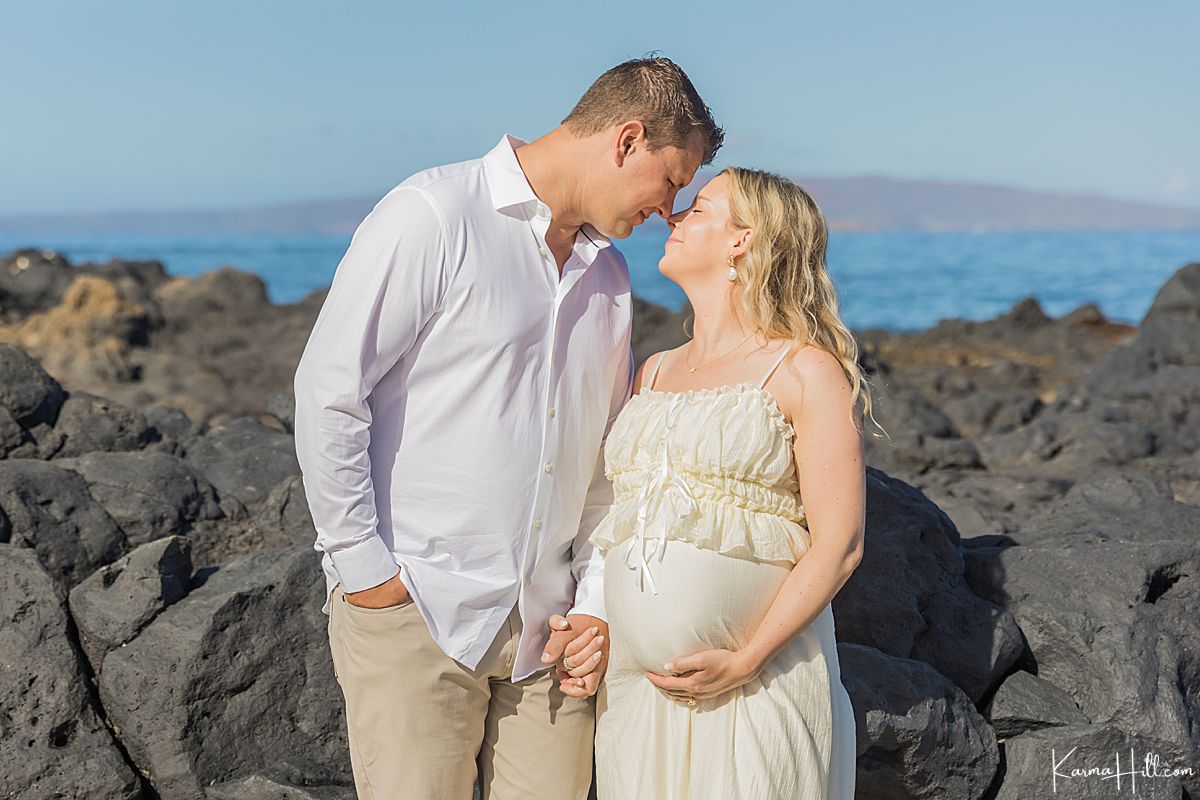 maui maternity portrait 