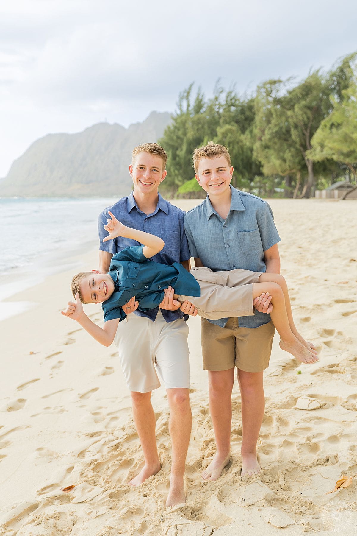 boys in hawaii 