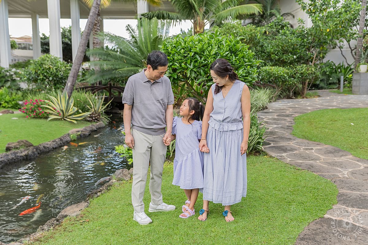 OAHU FAMILY PORTRAIT