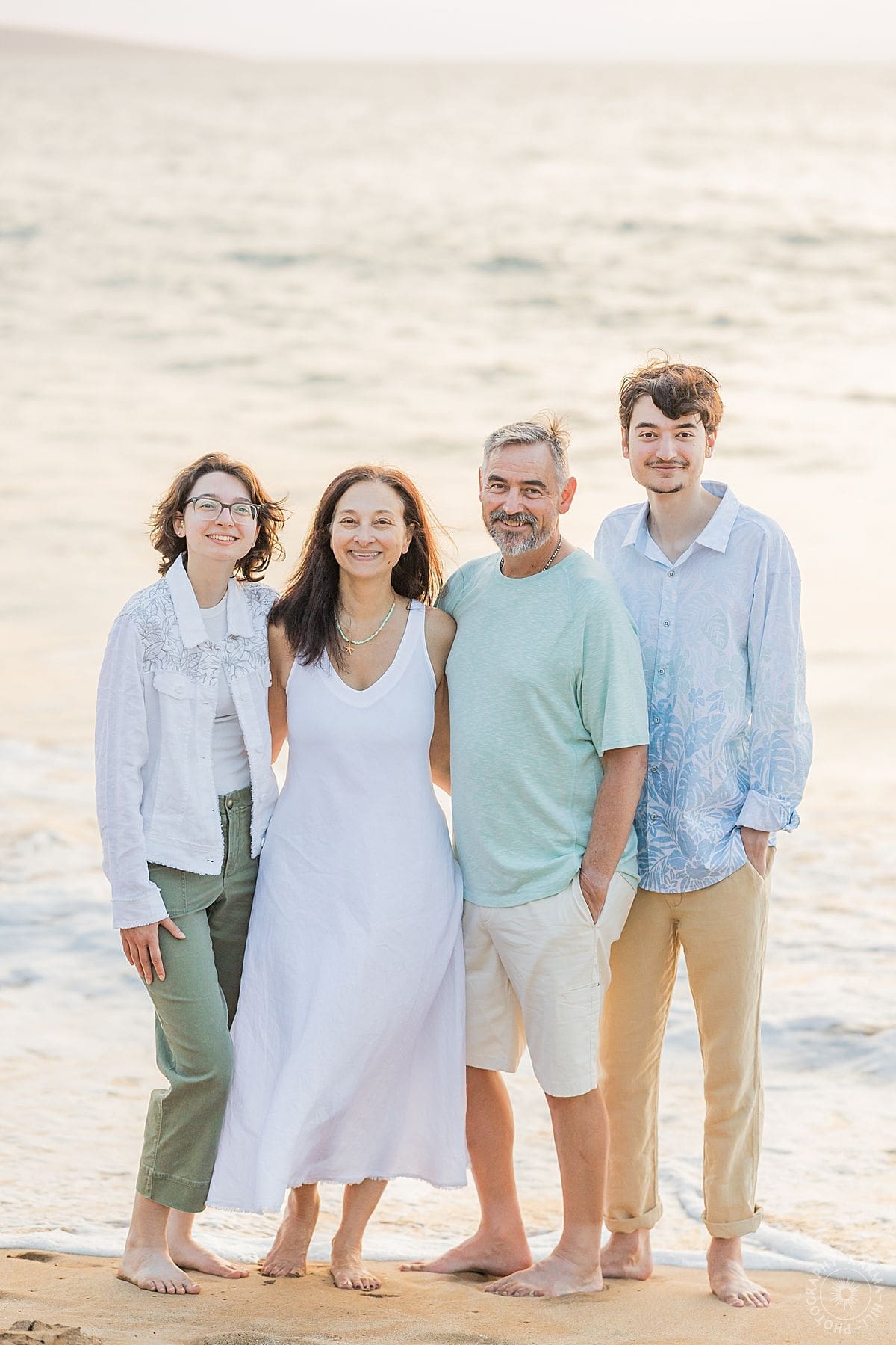 family portrait in hawaii 
