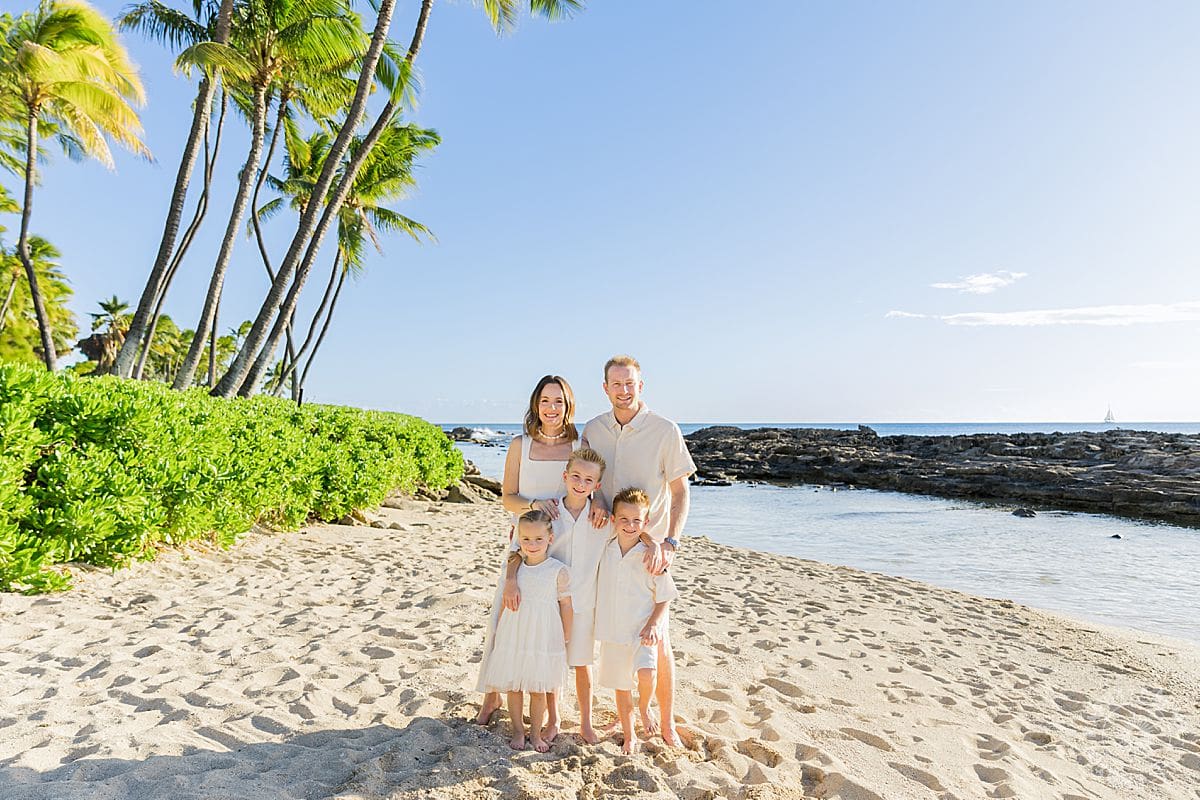 OAHU FAMILY PORTRAIT
