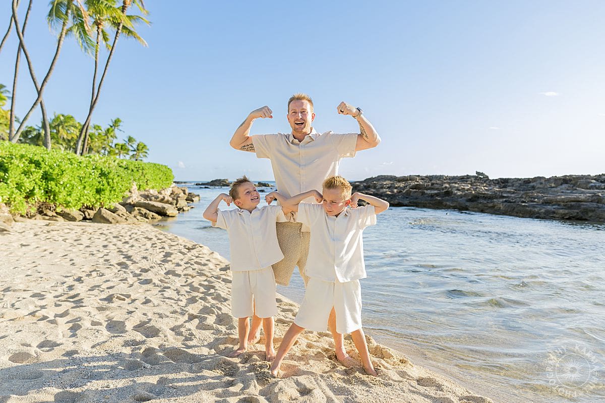 OAHU FAMILY PORTRAIT