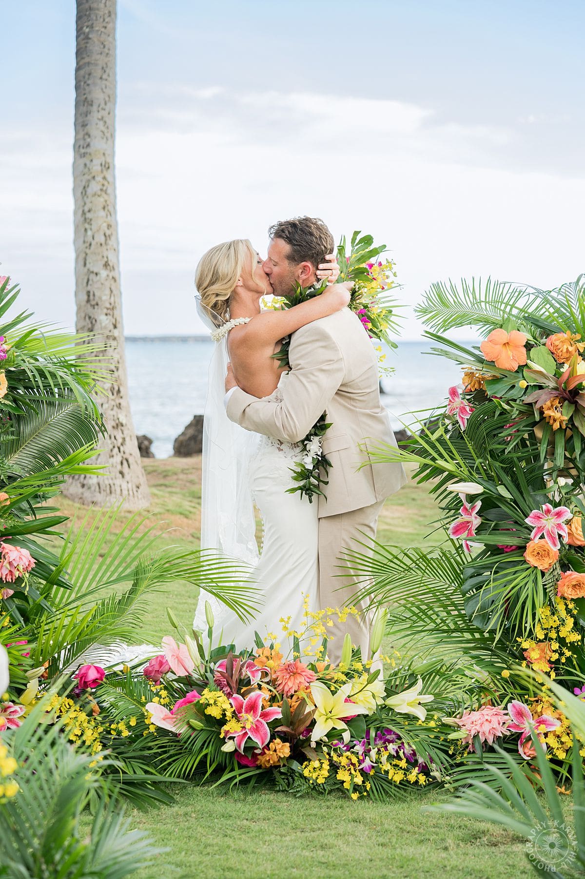 wedding in hawaii 
