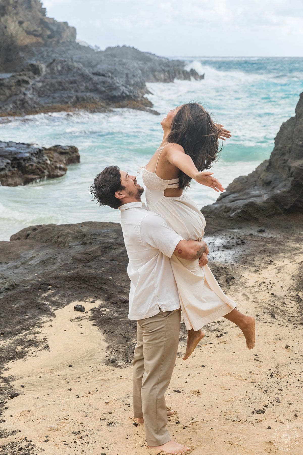 Oahu Engagement Portraits
