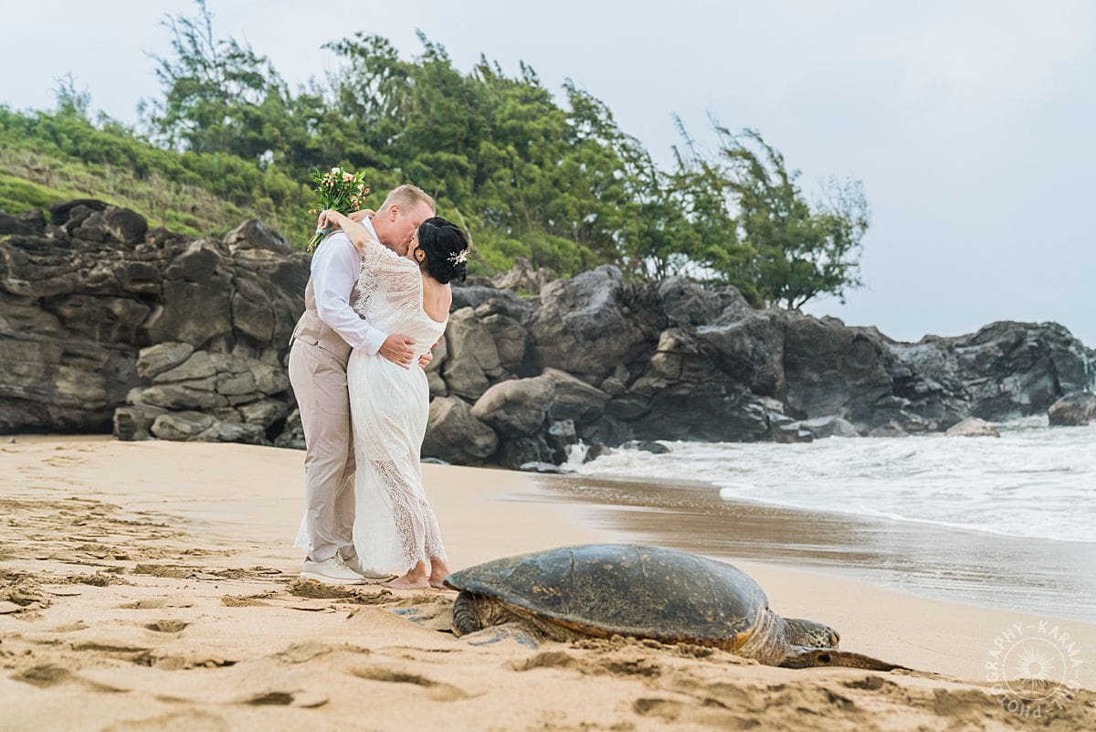 Maui beach elopement